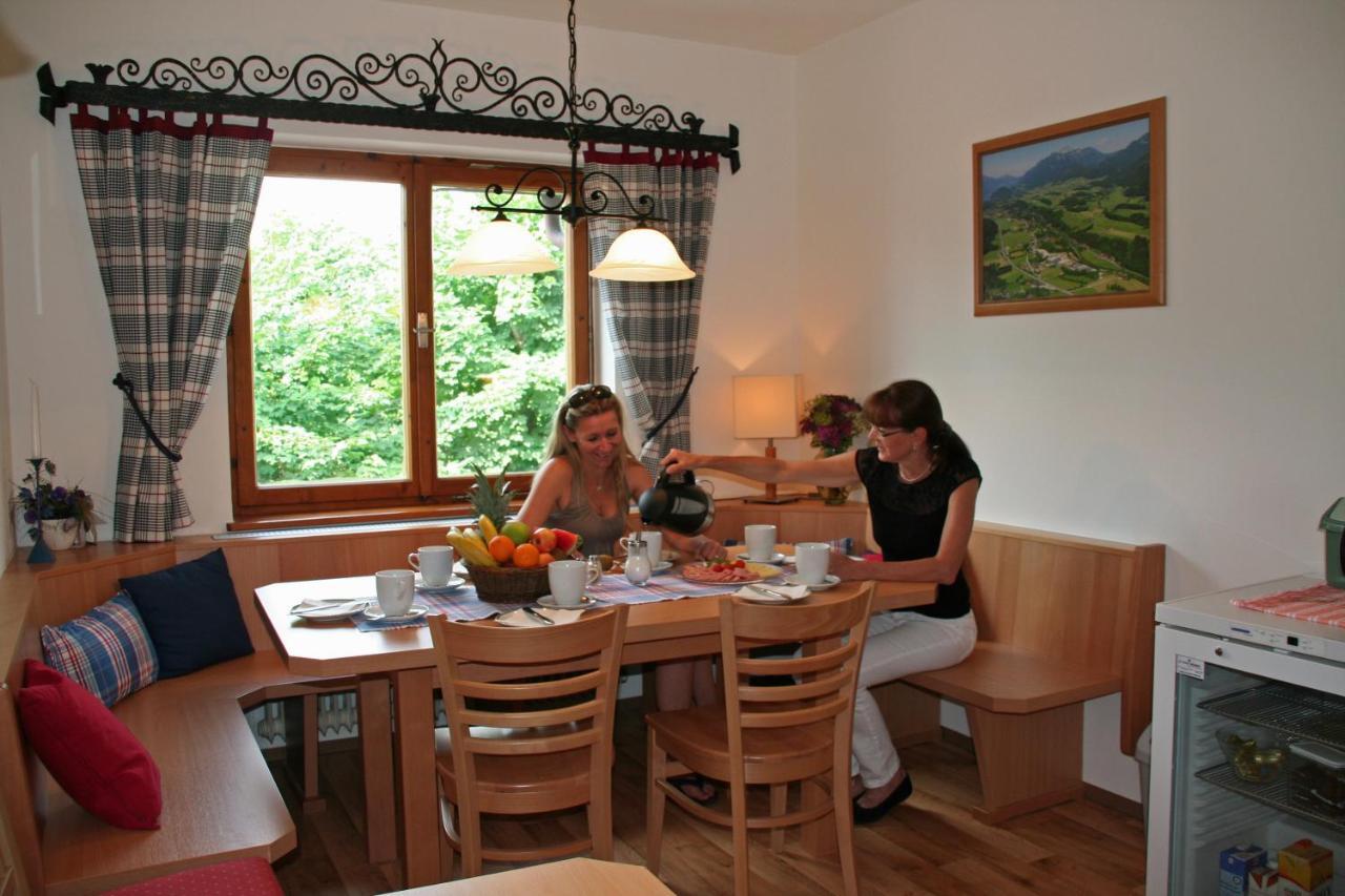 שטרובל Hotel Garni Pension Zur Wacht מראה חיצוני תמונה