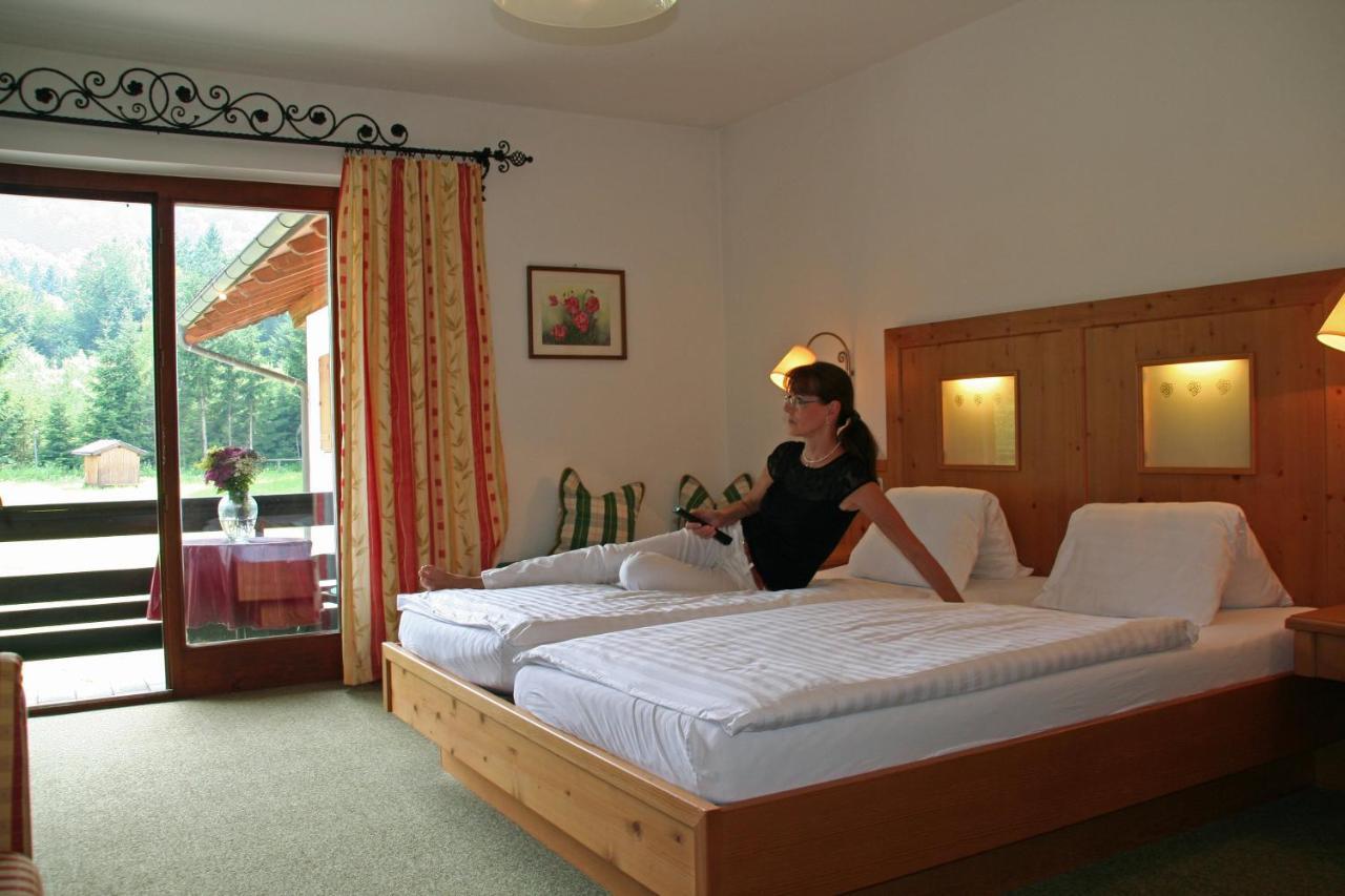 שטרובל Hotel Garni Pension Zur Wacht חדר תמונה