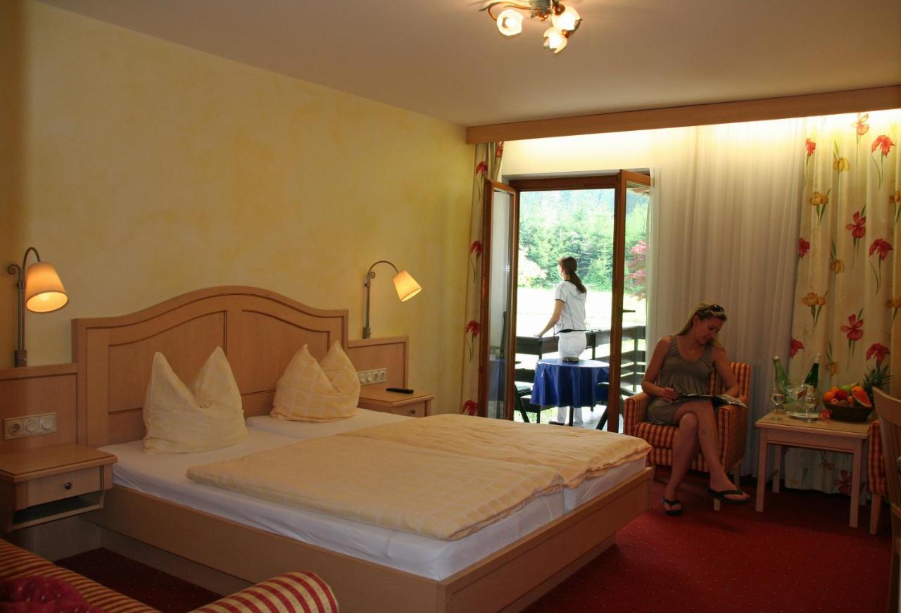 שטרובל Hotel Garni Pension Zur Wacht חדר תמונה